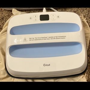 9x9 heat press Cricut